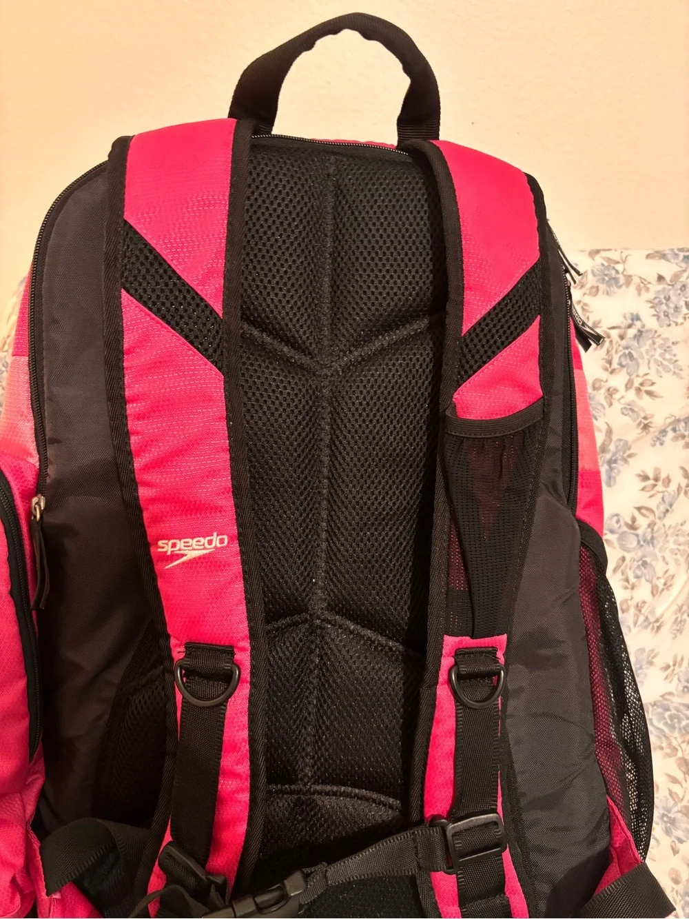 Speedo Hot Pink and Black Teamster Backpack